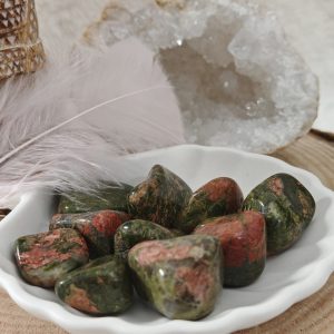 unakite, pierre unakite, pierre roulée, pierre naturelle, lithothérapie, guérison émotionnelle, pierre d’ancrage, cristal naturel, équilibre émotionnel, unakite propriétés, pierre africaine