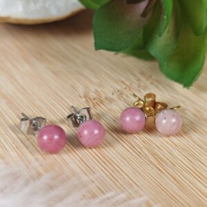 Boucles d’oreilles clou en rhodonite rose 6 mm sur support doré et argenté