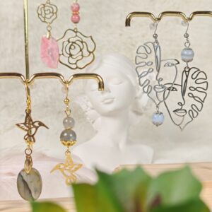 Boucles d'oreilles asymétriques