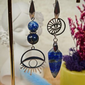 Boucles d’oreilles asymétriques en Lapis-Lazuli avec symboles œil en acier chirurgical